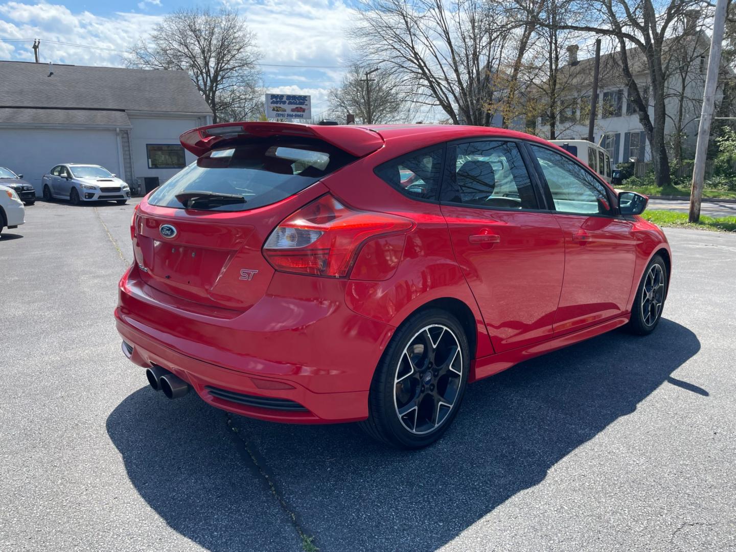 2014 Red Ford Focus ST Hatch (1FADP3L9XEL) with an 2.0L L4 DOHC 16V engine, located at 101 N. Main Street, Muncy, PA, 17756, (570) 546-5462, 41.207691, -76.785942 - Photo#4